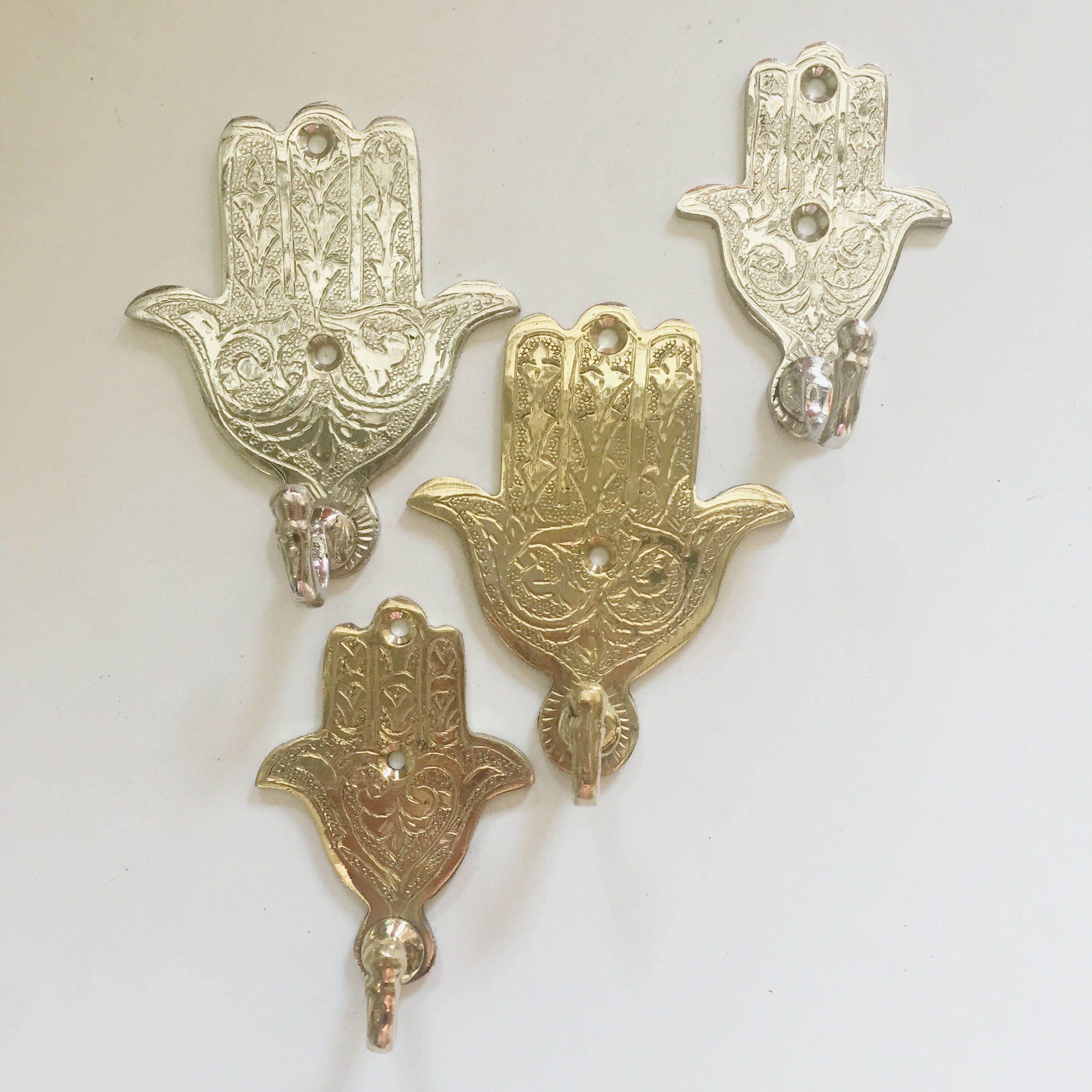 HAMSA hook medium BRASS