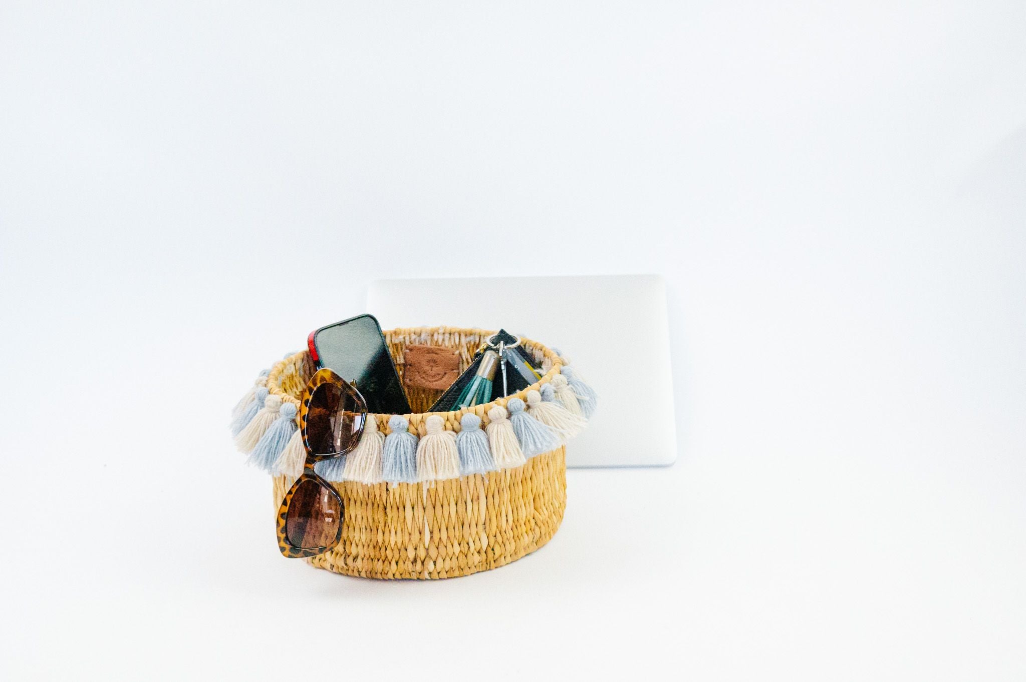 SEVERINE basket with tassels- small GRAY/BEIGE