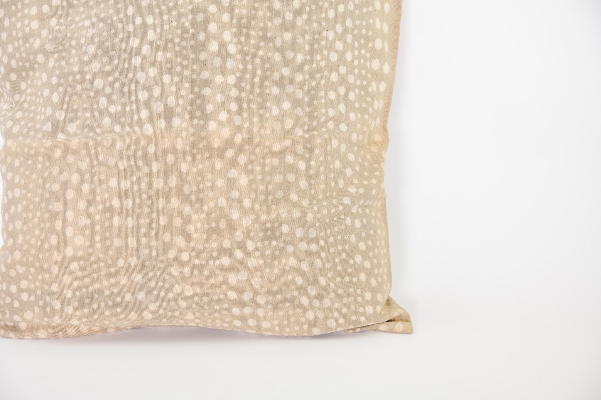 DOTS MUDCLOTH pillow cover GRAY 18"