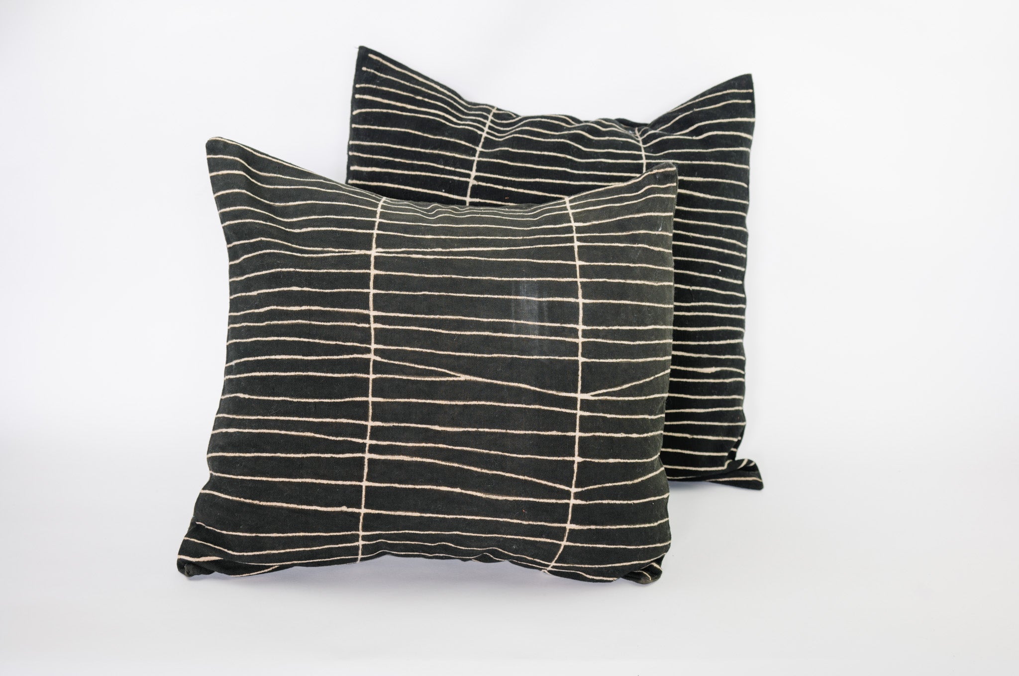 LINES MUDCLOTH pillow cover BLACK 18"