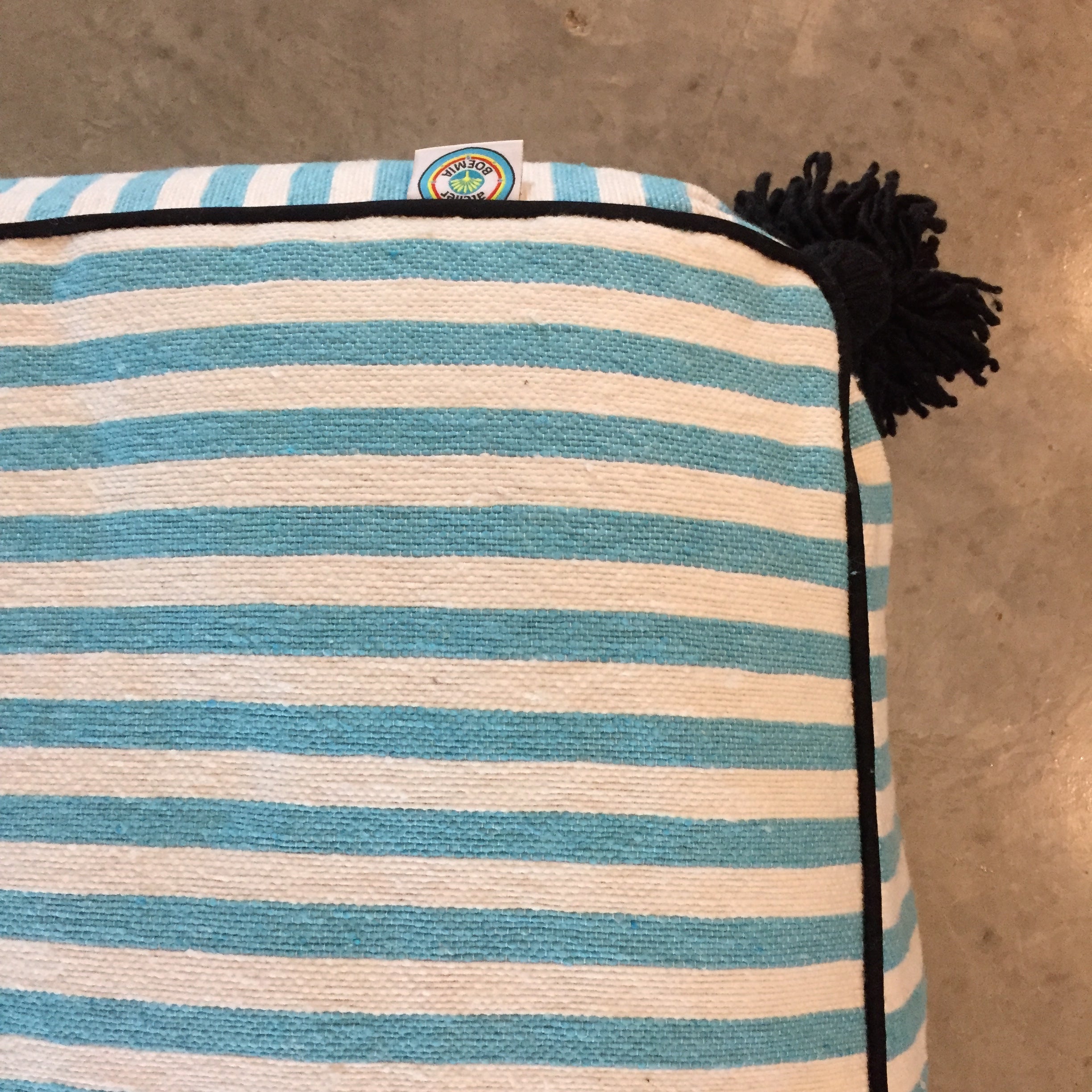MARTHA PET BED large TURQUOISE/WHITE/BLACK