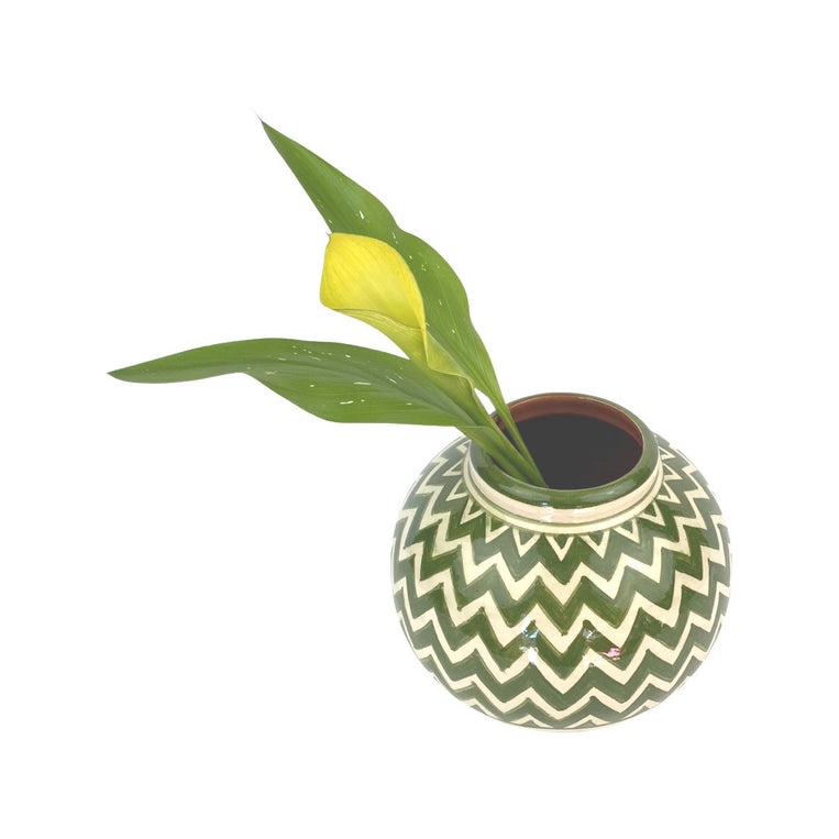 GREEN ZIG ZAG vase