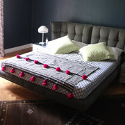IRIS throw GRAY/WHITE/FUCHSIA