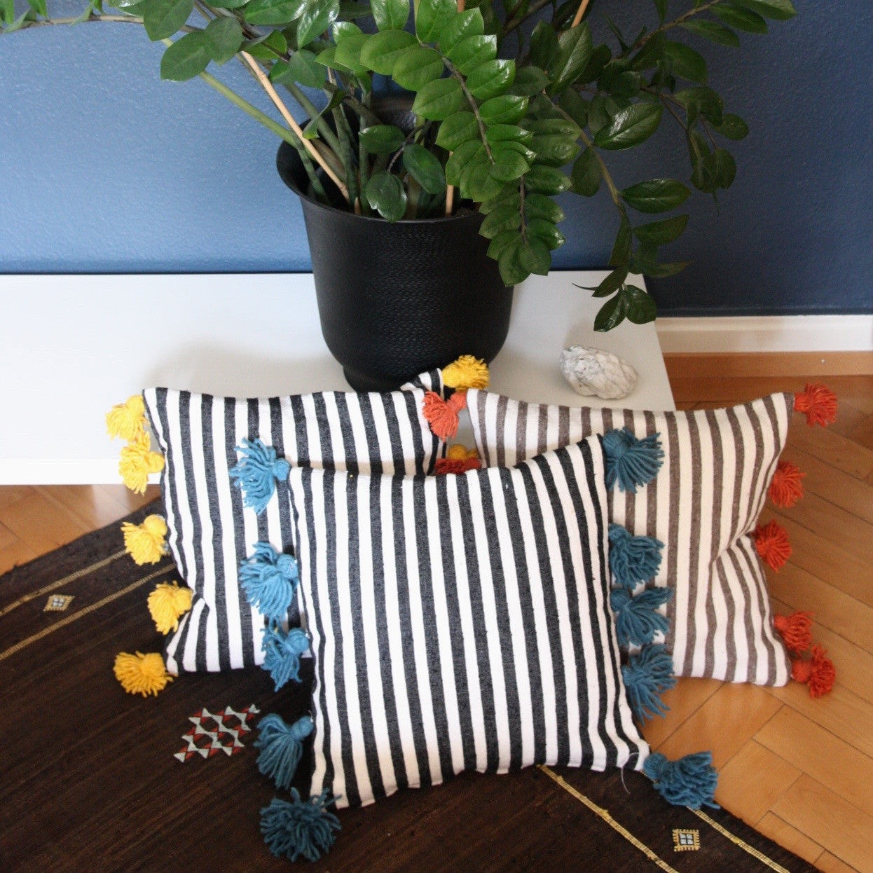LINA pillow cover BLACK/WHITE/TURQUOISE