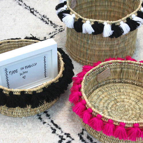 SEVERINE basket with tassels- small WHITE/BLACK