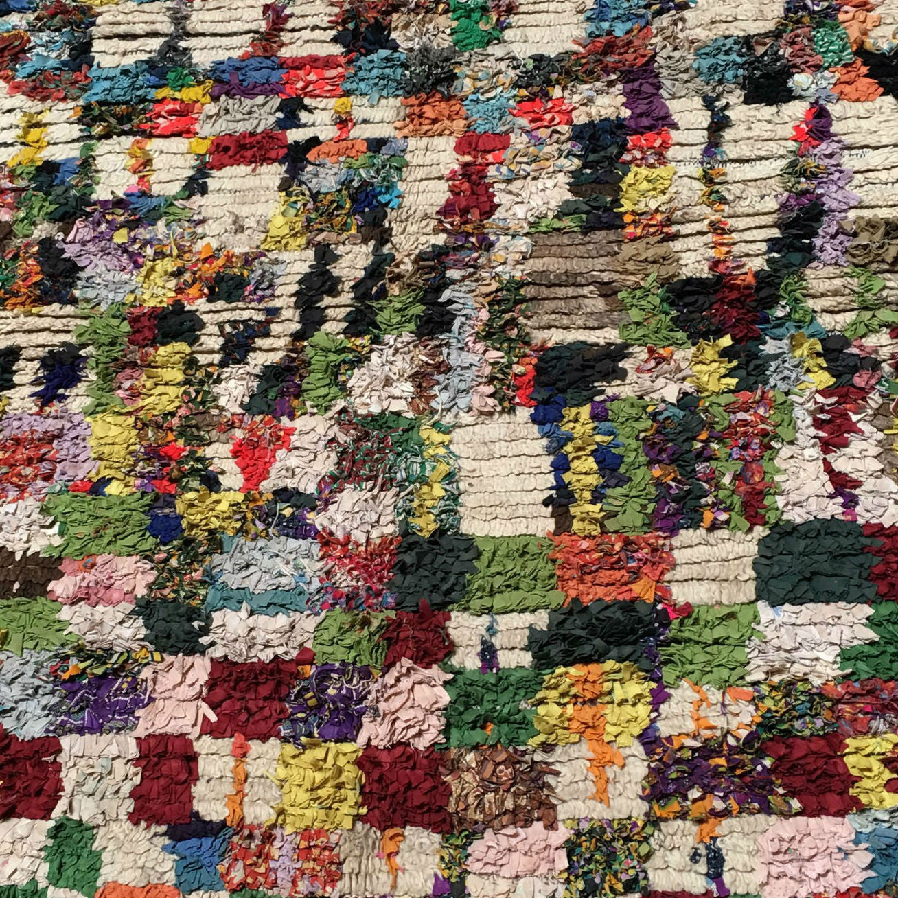 SUNNY Moroccan Boucherouite rug